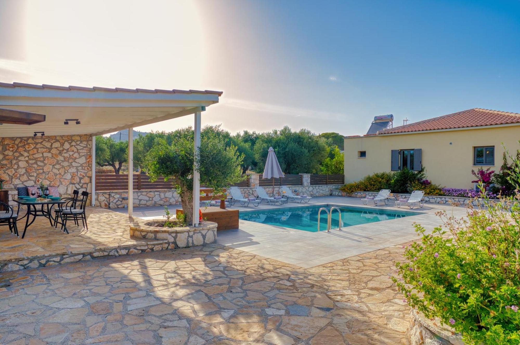 Astarte Villas - Astra Private Villas With Pool Vasilikí Kültér fotó