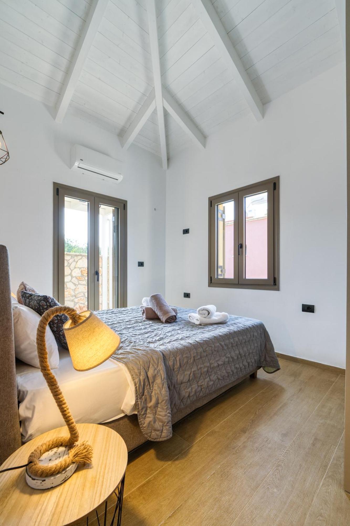 Astarte Villas - Astra Private Villas With Pool Vasilikí Kültér fotó