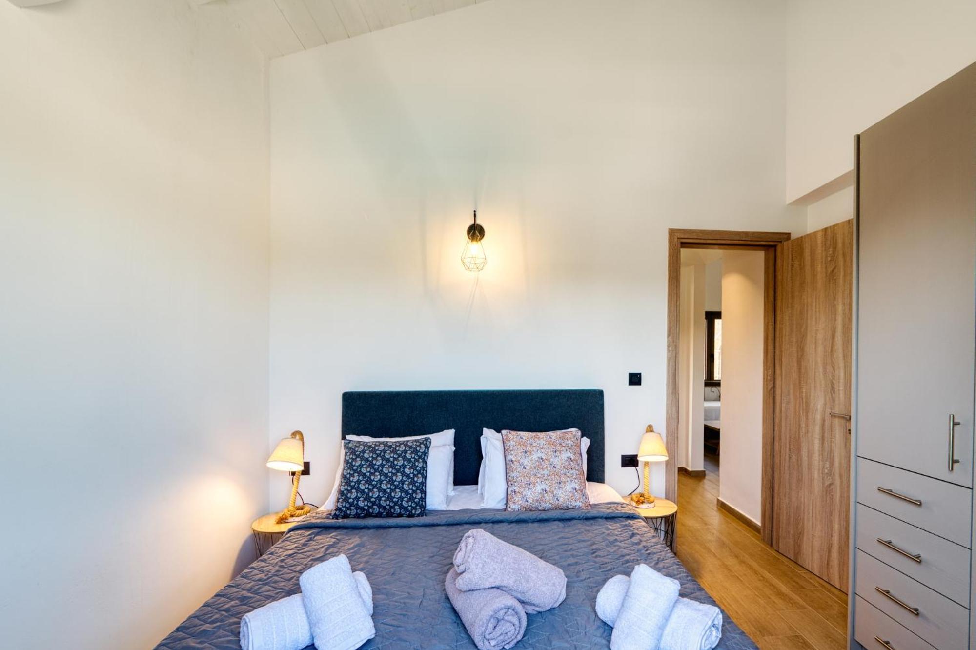 Astarte Villas - Astra Private Villas With Pool Vasilikí Kültér fotó