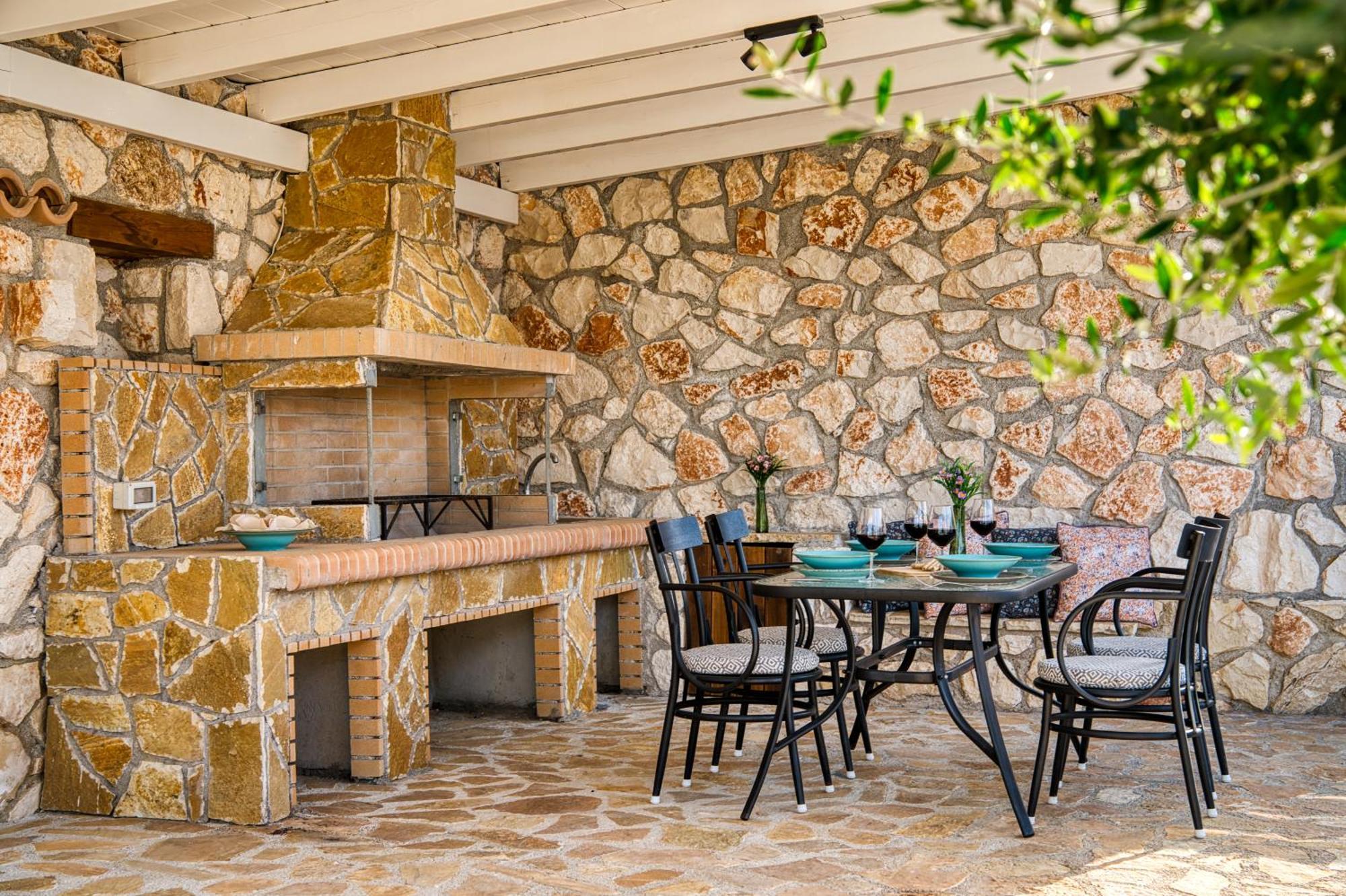 Astarte Villas - Astra Private Villas With Pool Vasilikí Kültér fotó